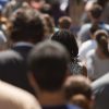 Proteger al público de los contenidos abusivos generados por la IA.